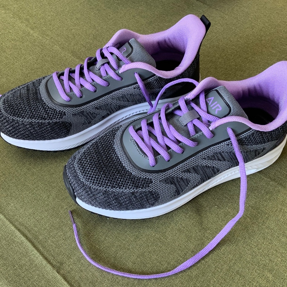 Like New Air Sneakers Sz 8.5